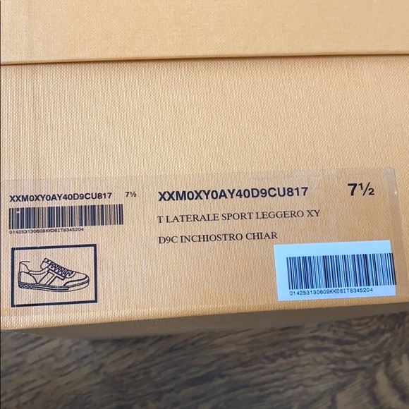 Mens Tod’s sneakers - Picture 7 of 7